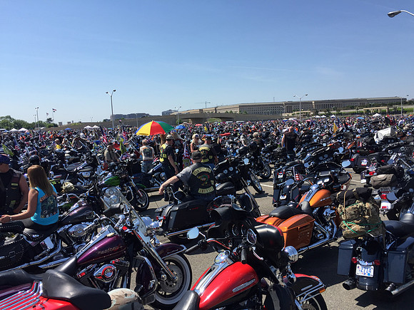 A Sea of Motorcycles-Rolling Thunder 2015