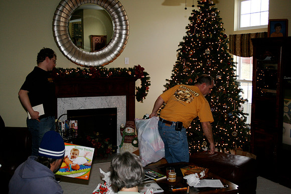 Family Christmas 1-27-08 - 75