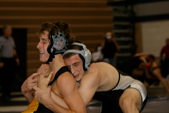 Wrestling MR Nov 08 - 19
